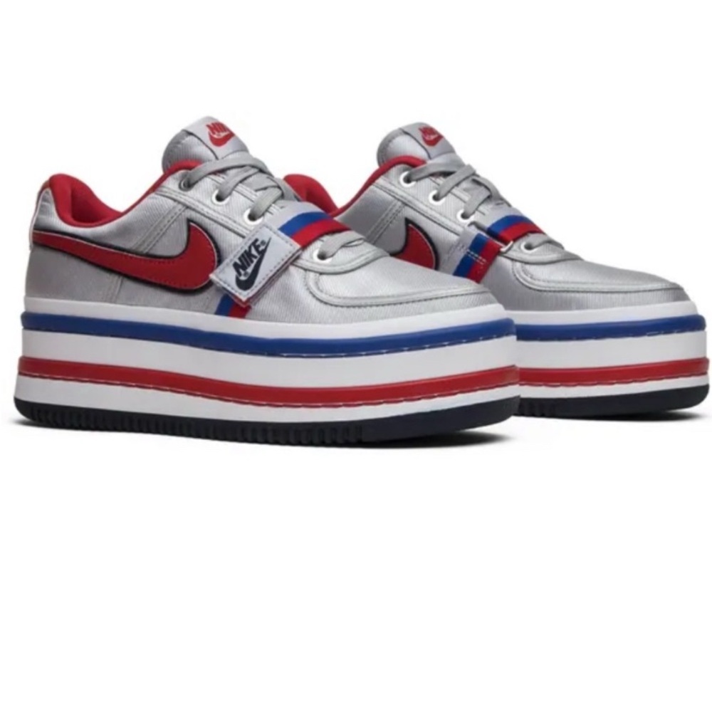 Nike Vandal 2K Platform Low Top Sneakers
Limited edition